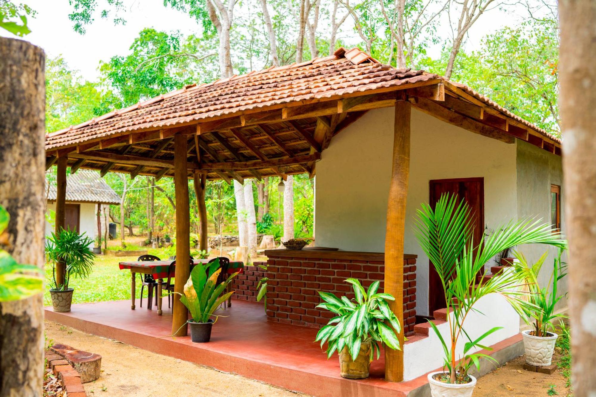 Bed and Breakfast Wild Hut Хабарана Экстерьер фото